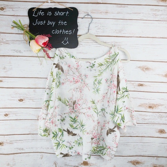 Collezioni Leonardo Italy Top Size S Floral Birds Cold Shoulder Open Knit 103 - Picture 1 of 8